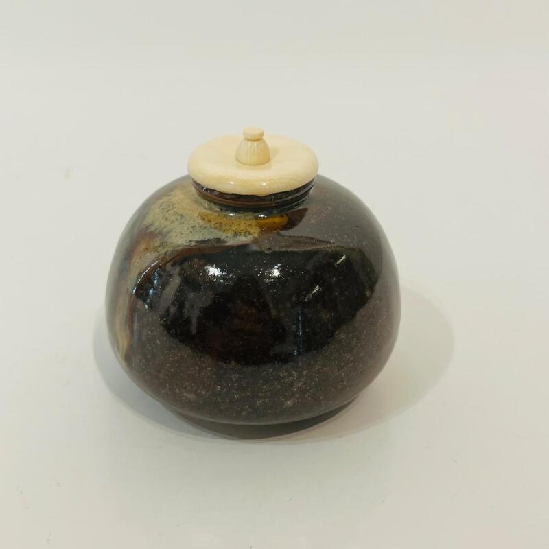 Cha-ire, boîte à thé japonaise de Karatsu